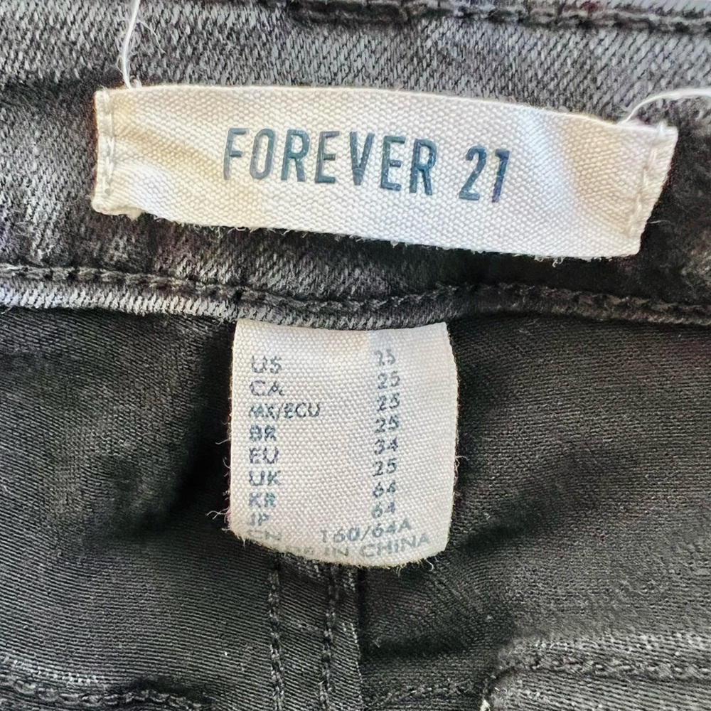 Forever 21 Distressed High-waisted Stretch 5-pocket Curvy Fit Black Skinny Jeans - Picture 11 of 11